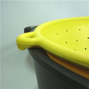 ユーロキッチン eurokitchen シリコン柄付ストレーナー 水切り器 取っ手タイプA□ 食洗機対応 油きりOK オレンジ LEXKTS6030802O